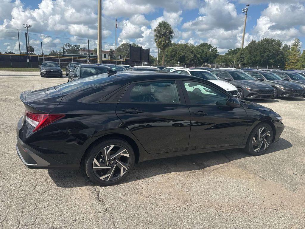 new 2025 Hyundai ELANTRA HEV car, priced at $26,059