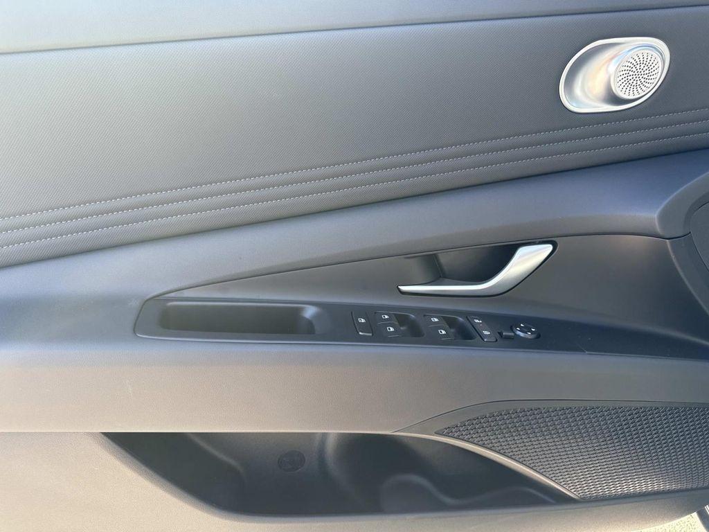 new 2025 Hyundai Elantra car, priced at $27,068