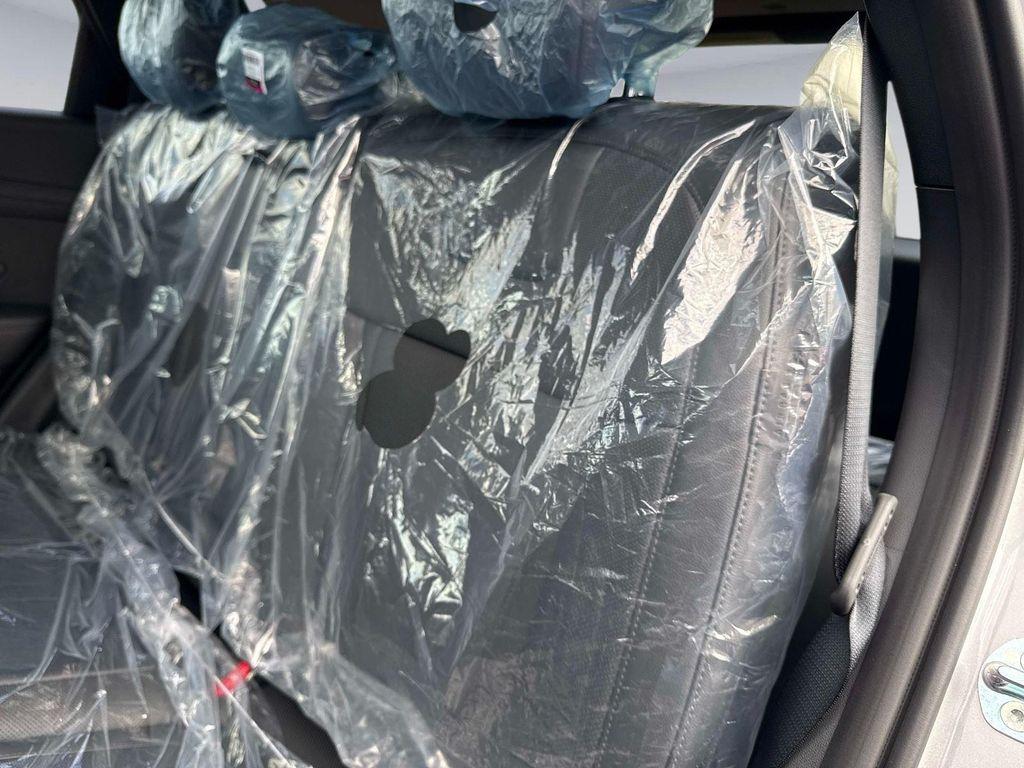 new 2026 Hyundai TUCSON Hybrid car, priced at $40,422