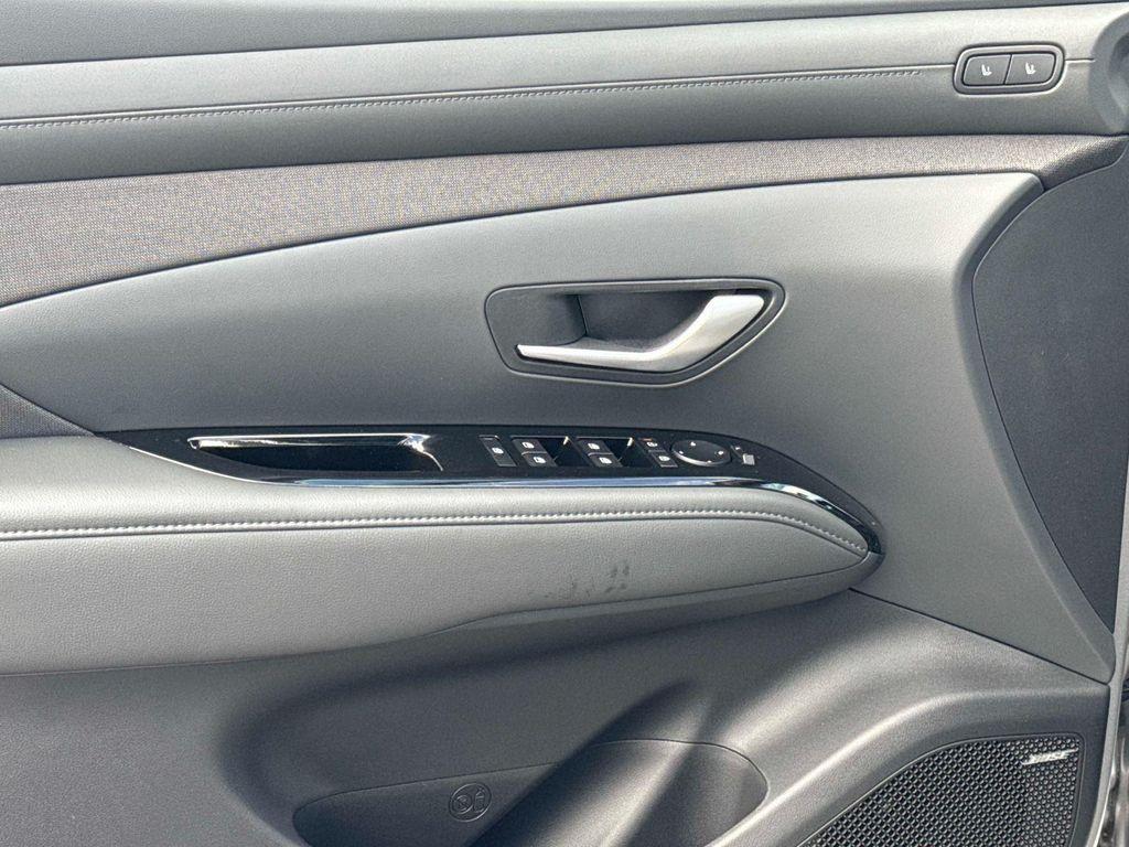 new 2026 Hyundai TUCSON Hybrid car, priced at $40,422