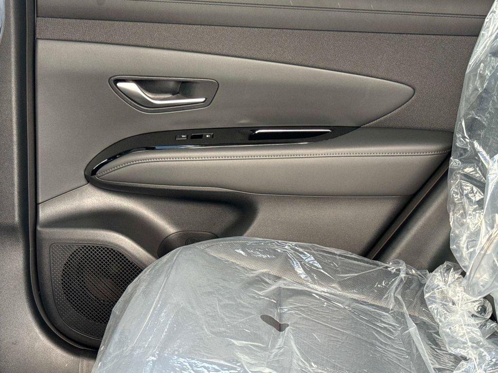 new 2026 Hyundai TUCSON Hybrid car, priced at $40,422