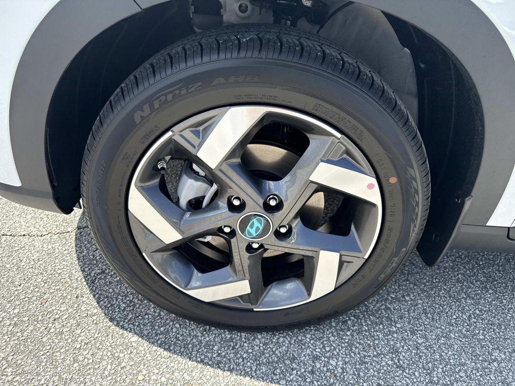 new 2025 Hyundai Venue car, priced at $24,072