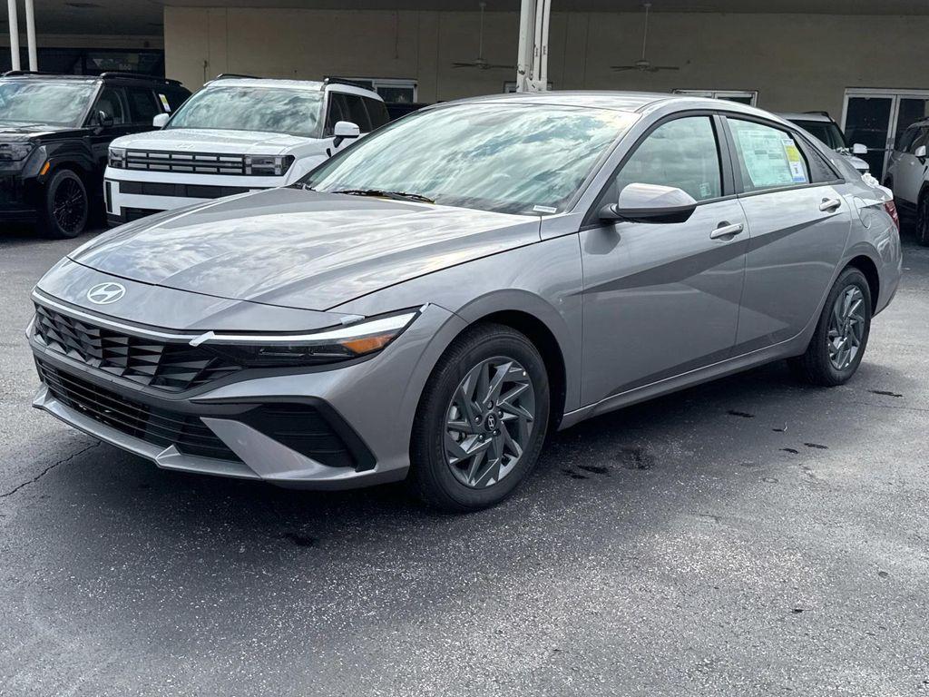 new 2025 Hyundai ELANTRA HEV car, priced at $21,479