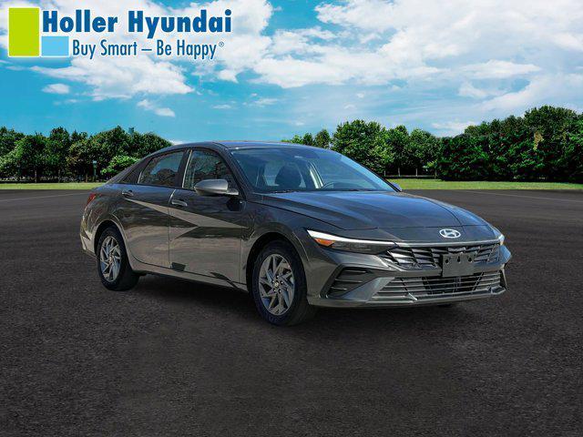 new 2025 Hyundai Elantra HEV car, priced at $26,123