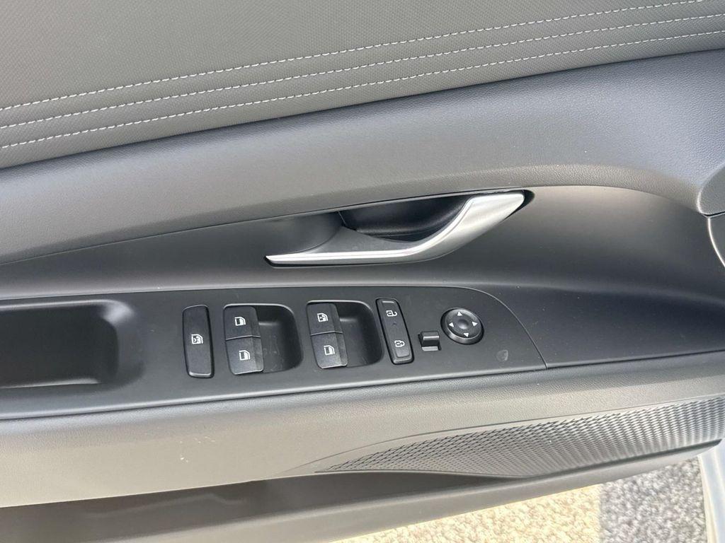 new 2025 Hyundai ELANTRA HEV car, priced at $28,861