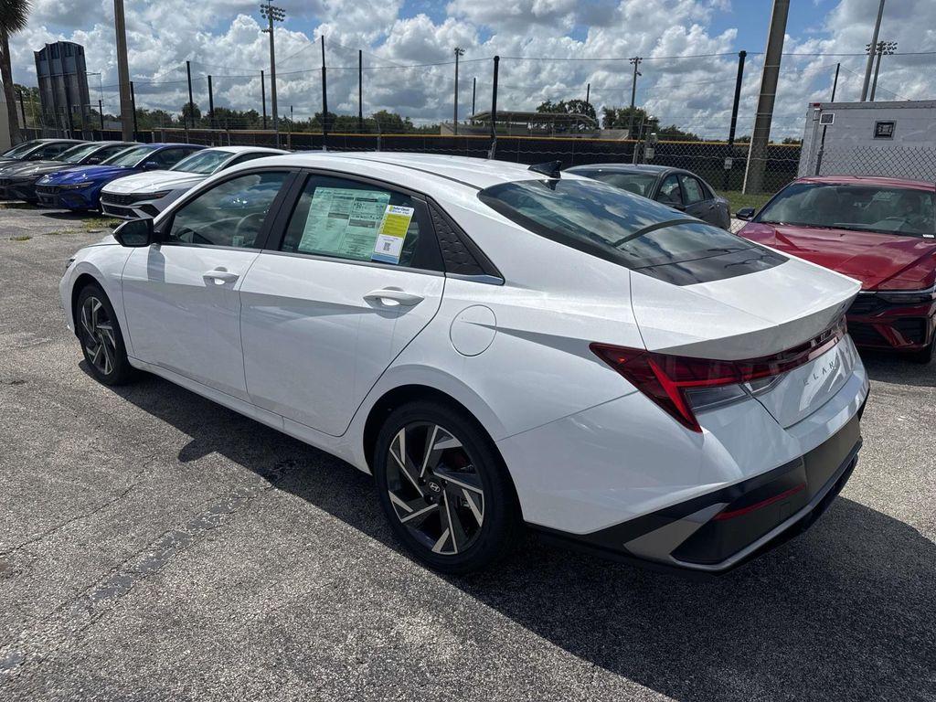 new 2025 Hyundai Elantra car, priced at $29,111
