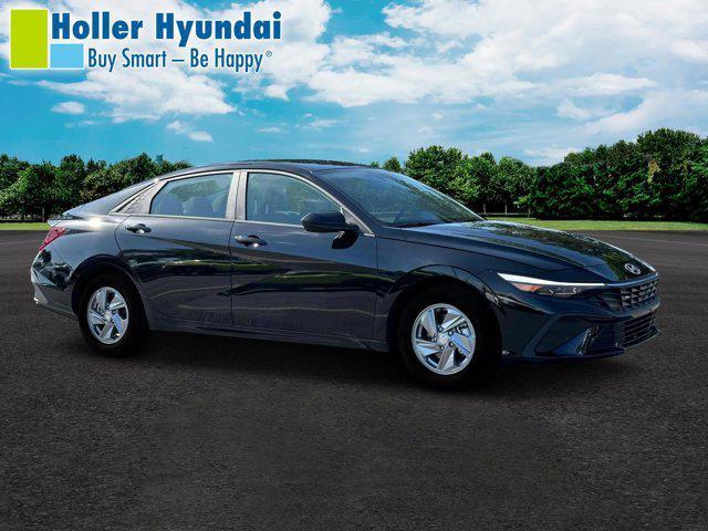 new 2025 Hyundai Elantra car, priced at $22,098