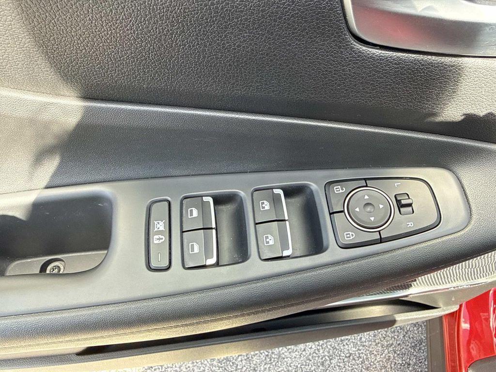 used 2020 Hyundai Santa Fe car, priced at $17,595