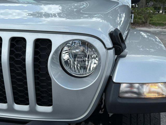used 2023 Jeep Gladiator car, priced at $27,595