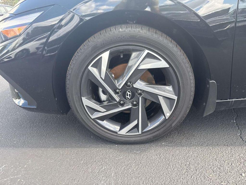 new 2025 Hyundai ELANTRA HEV car, priced at $26,005