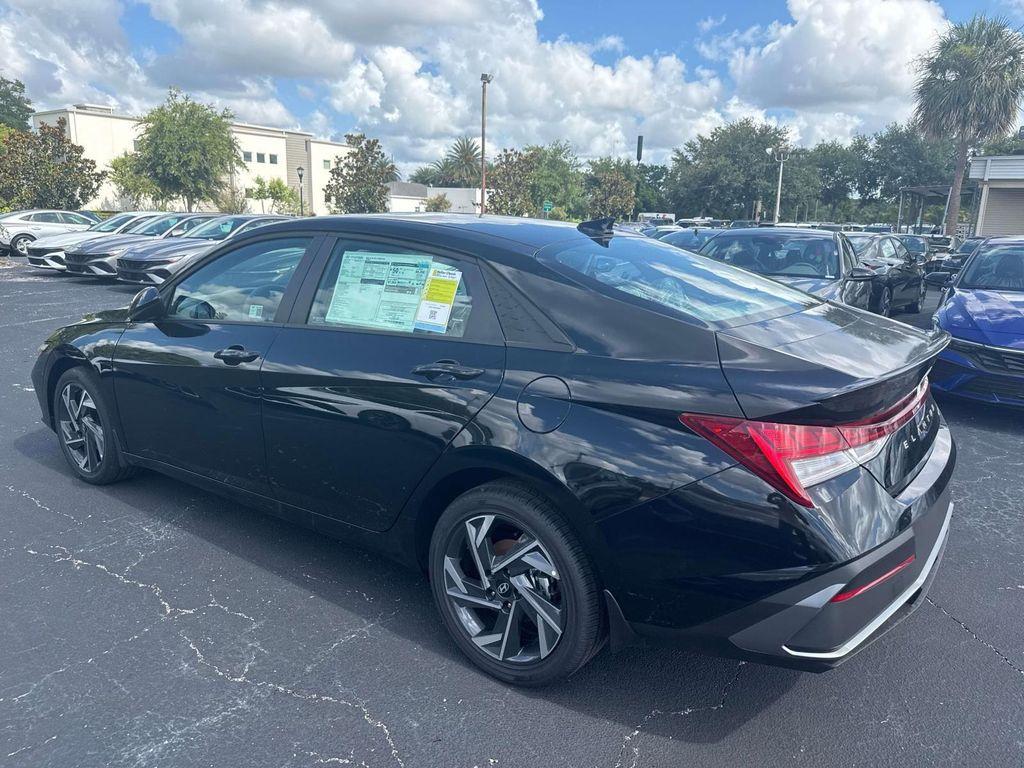 new 2025 Hyundai ELANTRA HEV car, priced at $26,005