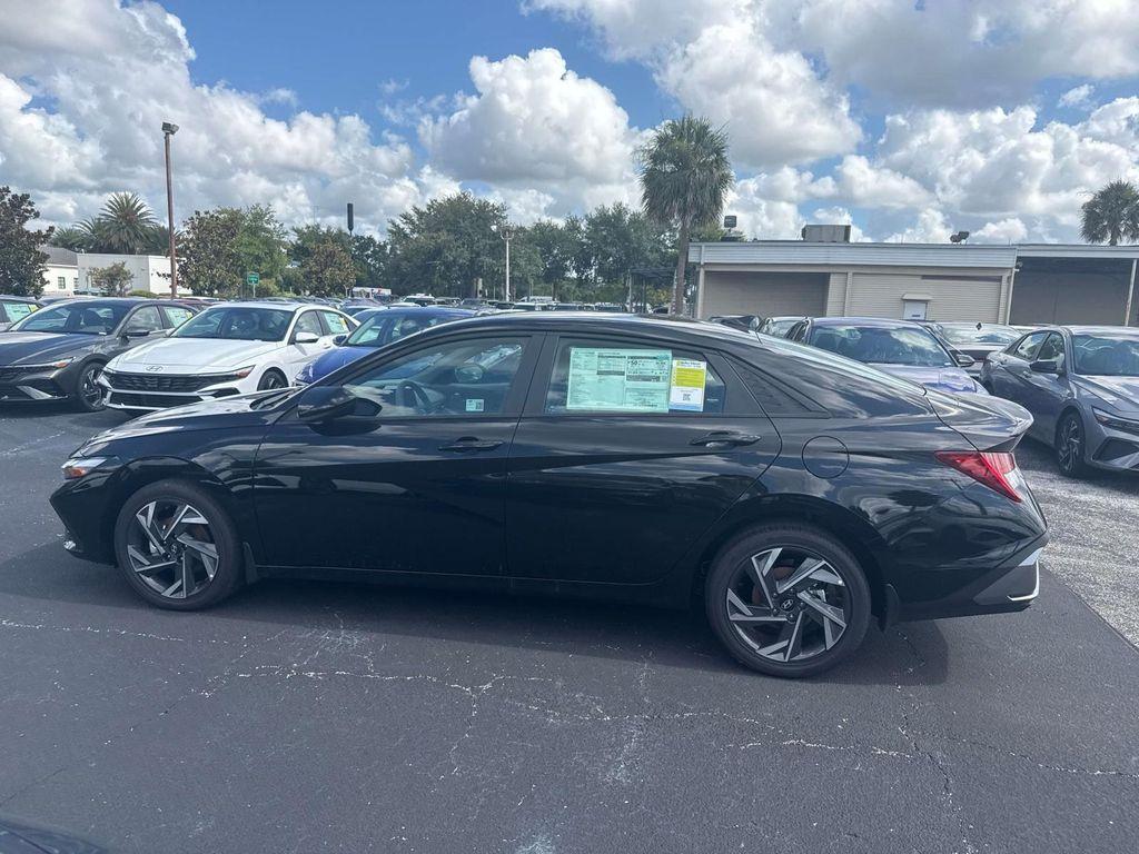 new 2025 Hyundai ELANTRA HEV car, priced at $26,005