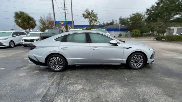 used 2024 Hyundai Sonata Hybrid car, priced at $28,595