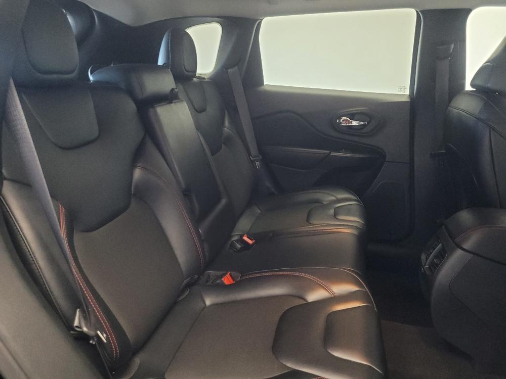 used 2022 Jeep Cherokee car, priced at $24,195