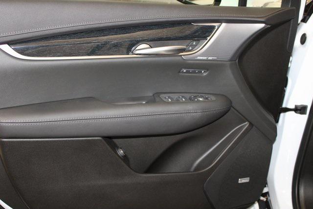 new 2025 Cadillac XT5 car