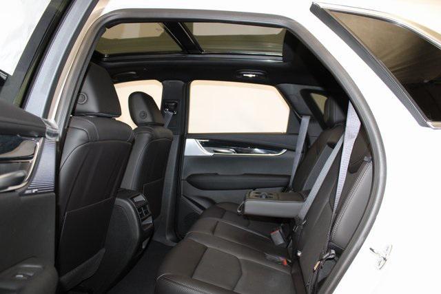 new 2025 Cadillac XT5 car