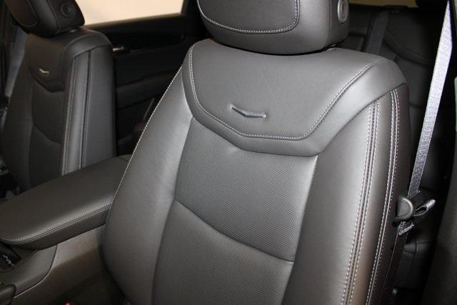 new 2025 Cadillac XT5 car