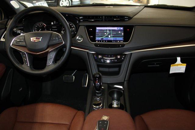new 2025 Cadillac XT5 car, priced at $60,460