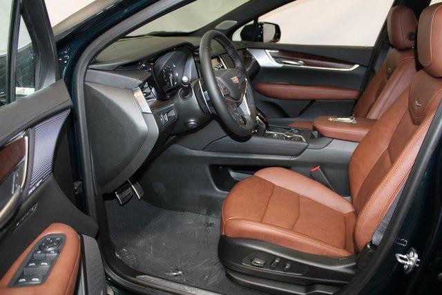 new 2025 Cadillac XT5 car, priced at $60,460