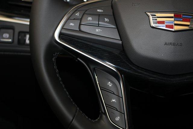 new 2025 Cadillac XT5 car