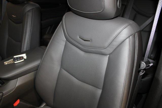 new 2025 Cadillac XT5 car