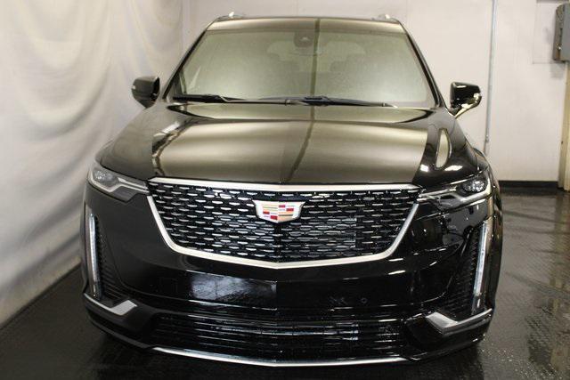 new 2025 Cadillac XT6 car, priced at $58,215