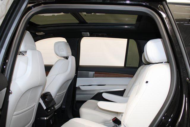 new 2026 Cadillac VISTIQ car, priced at $80,515