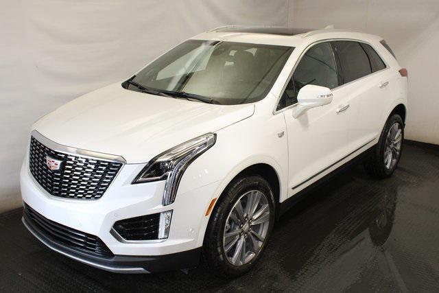 new 2025 Cadillac XT5 car, priced at $56,490