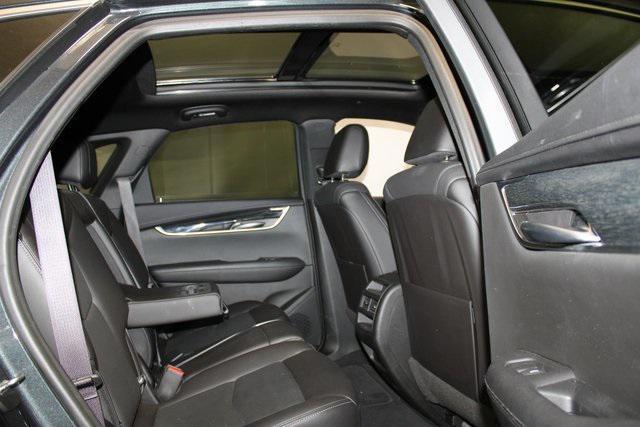 used 2022 Cadillac XT5 car, priced at $34,292