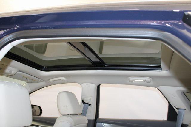 new 2025 Cadillac XT5 car, priced at $54,215