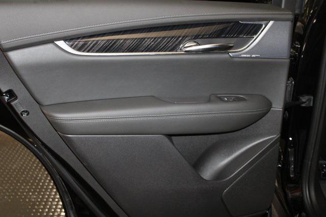 new 2025 Cadillac XT6 car, priced at $58,315