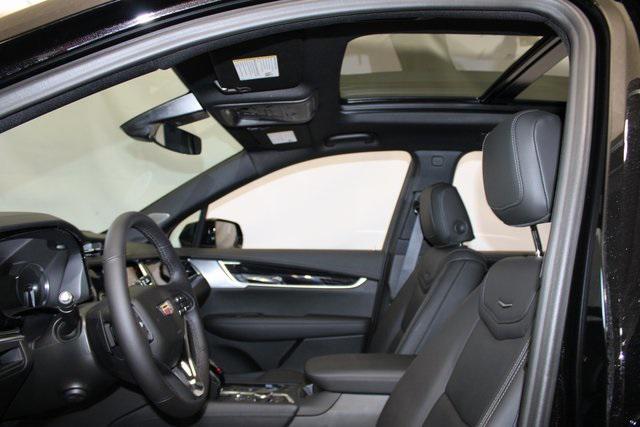 new 2025 Cadillac XT6 car, priced at $58,315