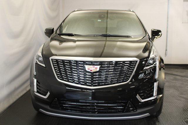 new 2025 Cadillac XT5 car, priced at $55,890