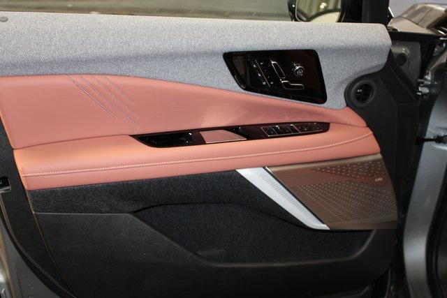 new 2025 Cadillac OPTIQ car, priced at $60,115