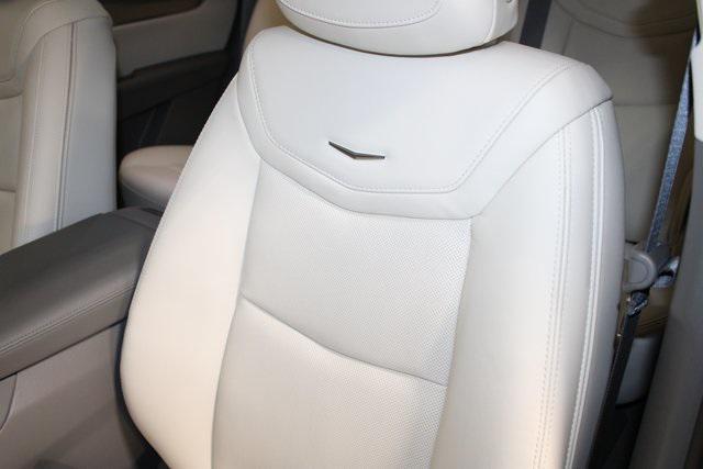 new 2025 Cadillac XT5 car, priced at $54,510