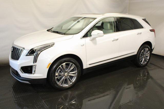 new 2025 Cadillac XT5 car, priced at $55,215