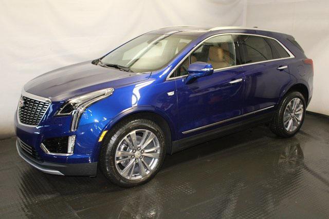 new 2025 Cadillac XT5 car, priced at $54,615