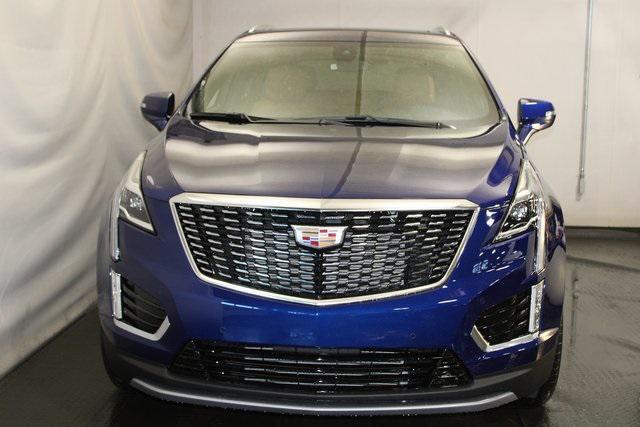 new 2025 Cadillac XT5 car, priced at $54,615