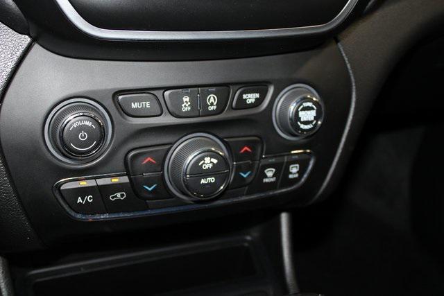 used 2021 Jeep Cherokee car, priced at $16,995