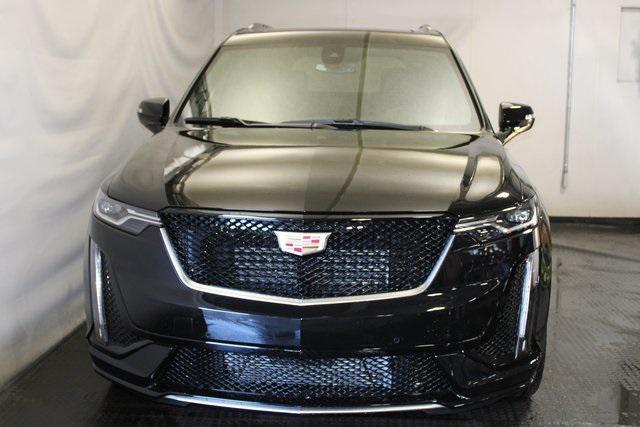 new 2025 Cadillac XT6 car, priced at $62,715