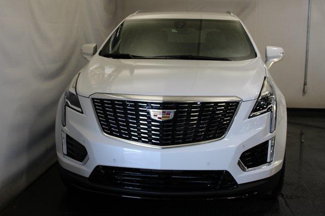 new 2025 Cadillac XT5 car, priced at $47,915