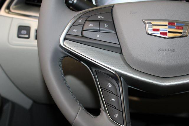 new 2025 Cadillac XT5 car, priced at $52,590