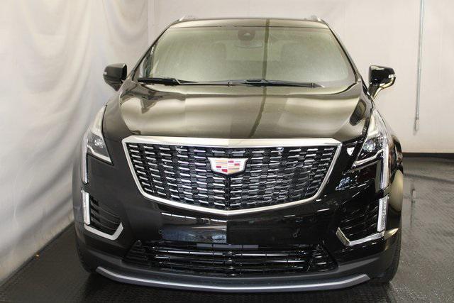 new 2025 Cadillac XT5 car, priced at $53,615