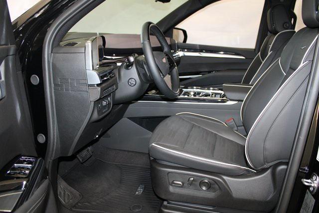 new 2025 Cadillac Escalade ESV car, priced at $113,890