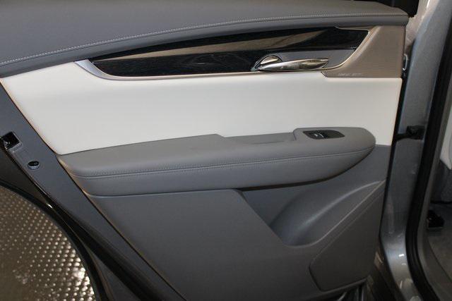 new 2025 Cadillac XT6 car, priced at $57,690