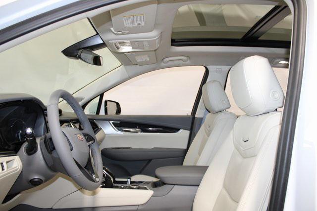 new 2025 Cadillac XT6 car, priced at $58,915