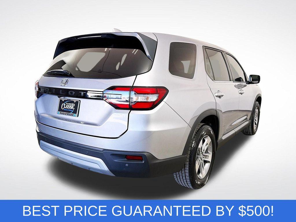 new 2025 Honda Pilot car, priced at $39,074
