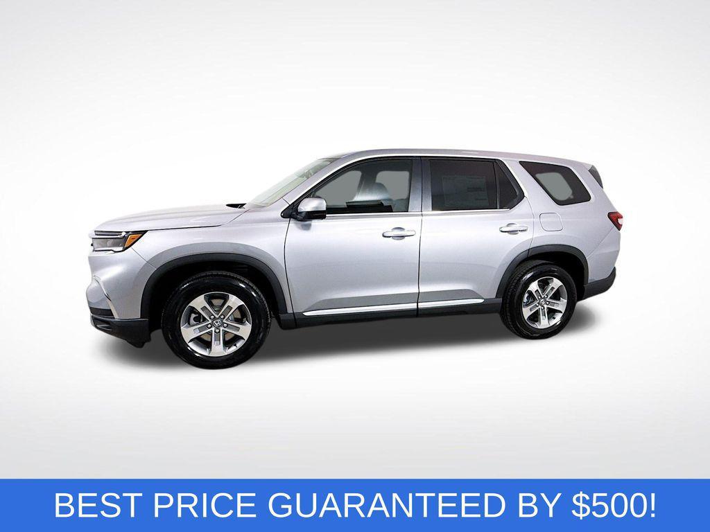 new 2025 Honda Pilot car, priced at $39,074