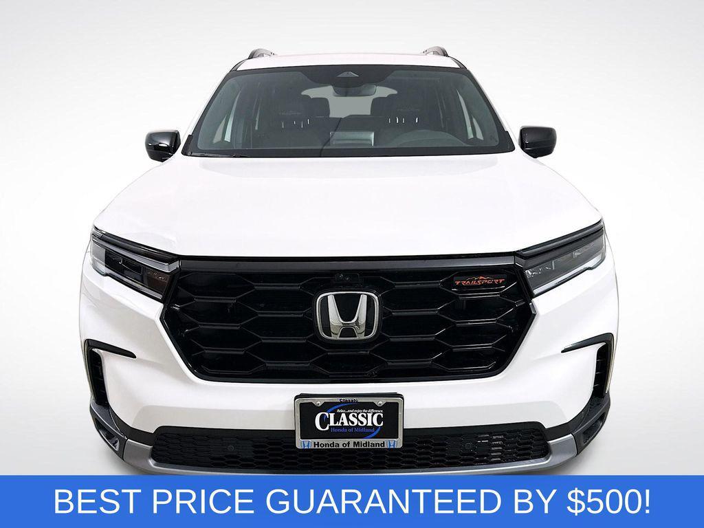 new 2025 Honda Pilot car, priced at $48,100