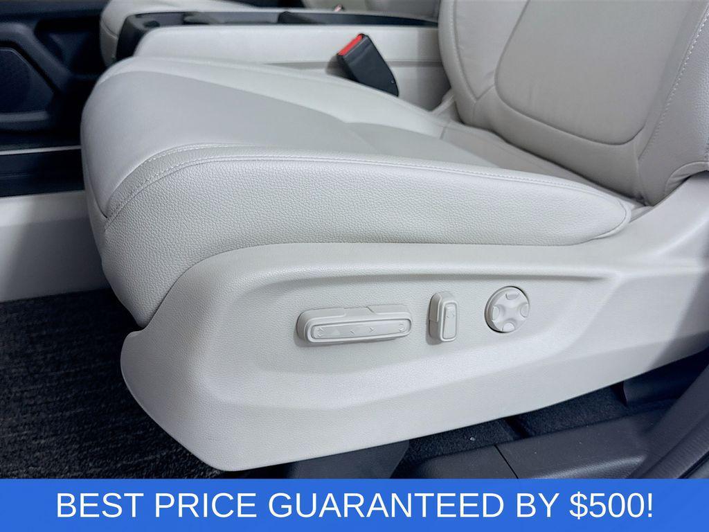 new 2026 Honda Odyssey car, priced at $41,635